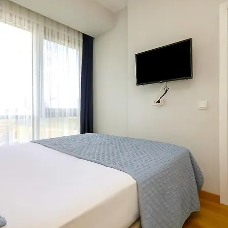 Apartment Business-Friendly Residence With Pool In Fikirtepe