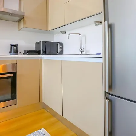 Apartment Business-Friendly Residence With Pool In Fikirtepe Istanbul