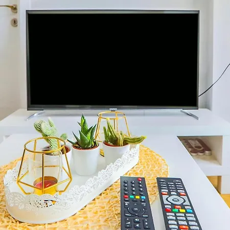 Business-Friendly Residence With Pool In Fikirtepe 아파트 이스탄불